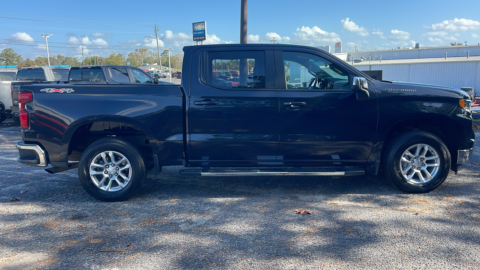 2022 Chevrolet Silverado 1500 LT 9