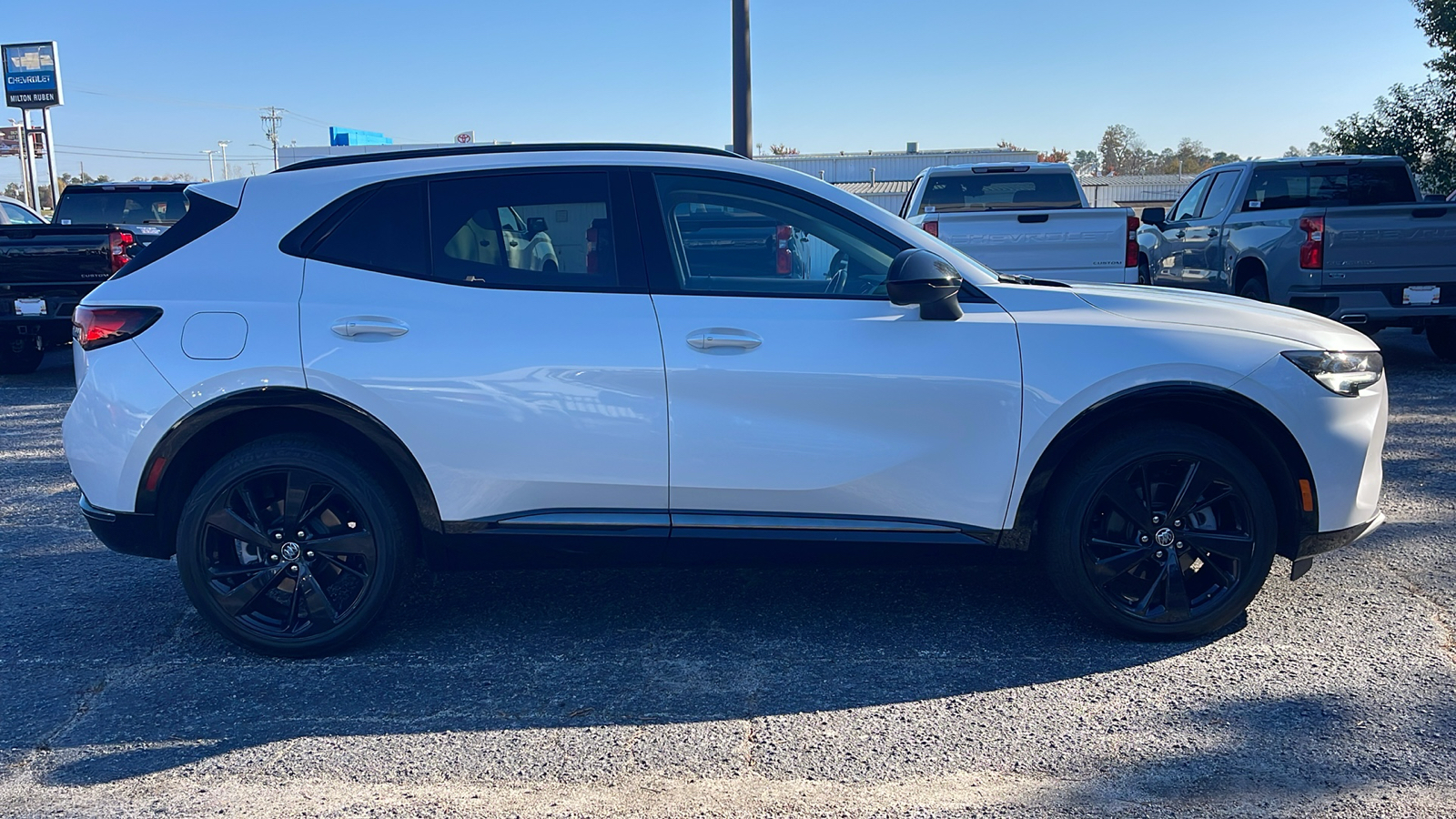 2023 Buick Envision Essence 10