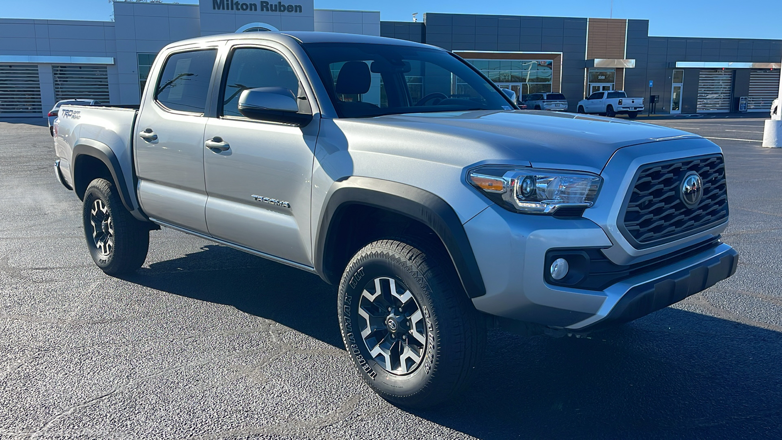 2023 Toyota Tacoma TRD Off-Road 2