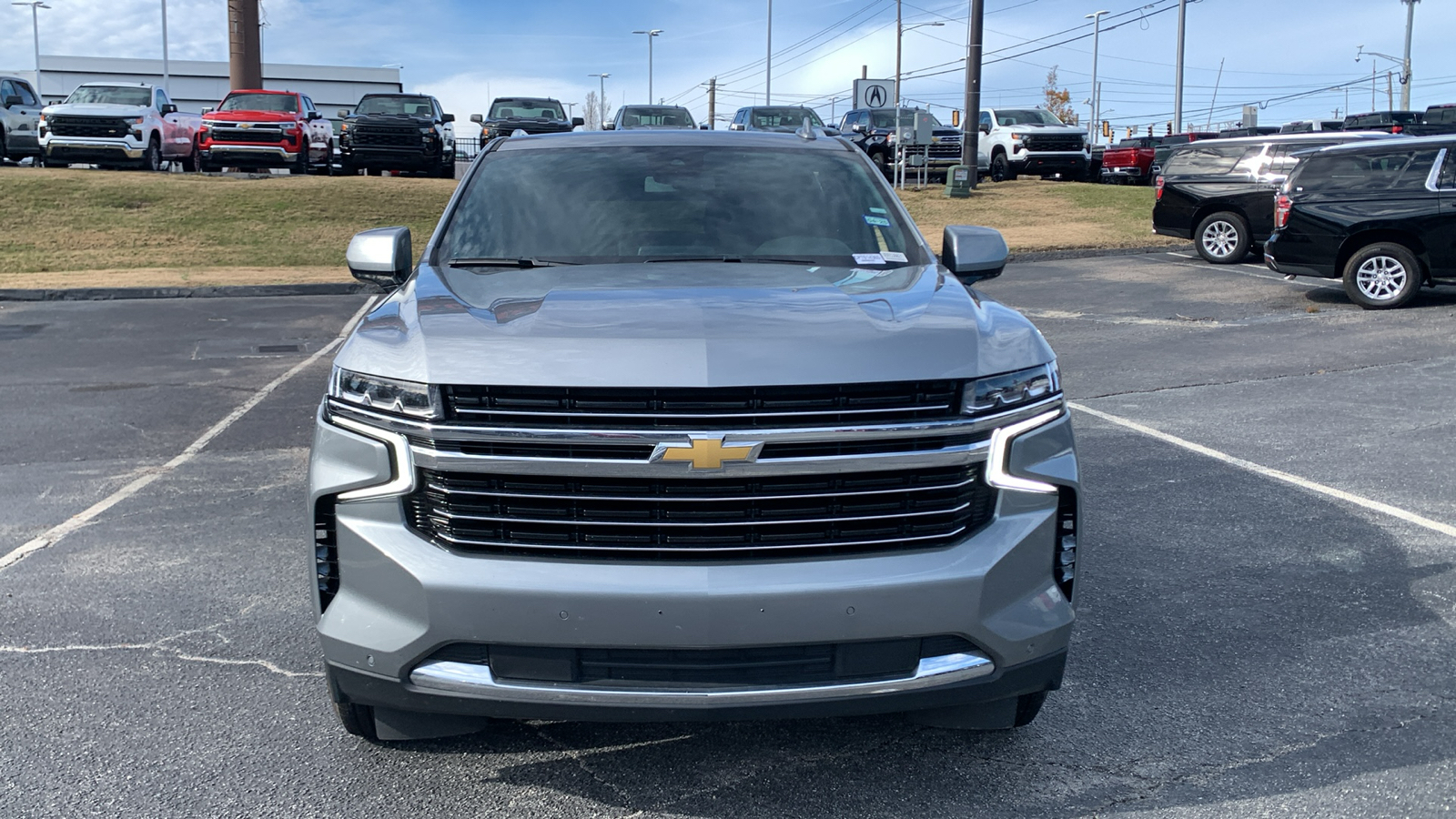 2023 Chevrolet Suburban LT 3