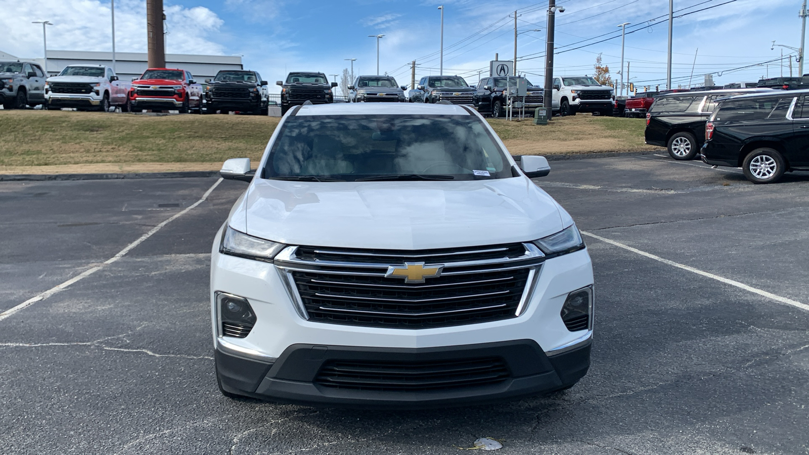 2023 Chevrolet Traverse LT Leather 3