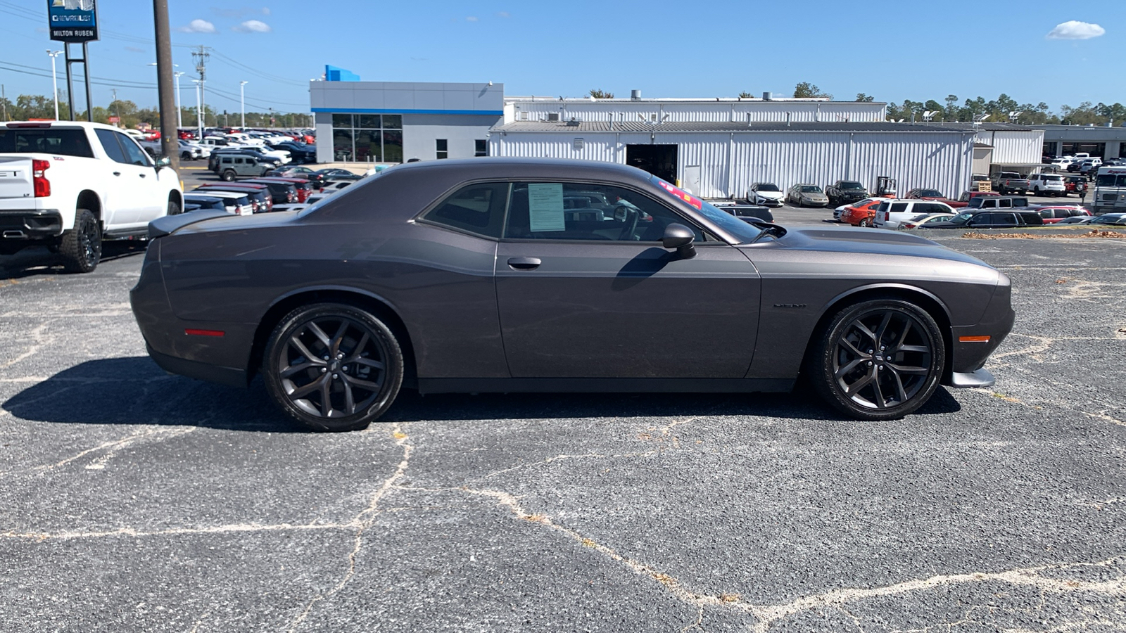 2022 Dodge Challenger R/T 9