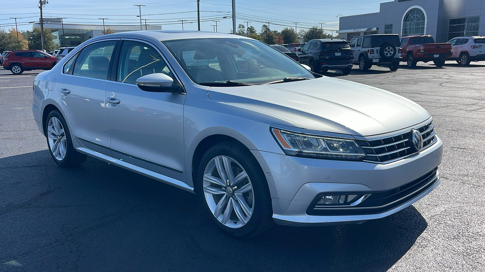 2017 Volkswagen Passat SEL Premium 2