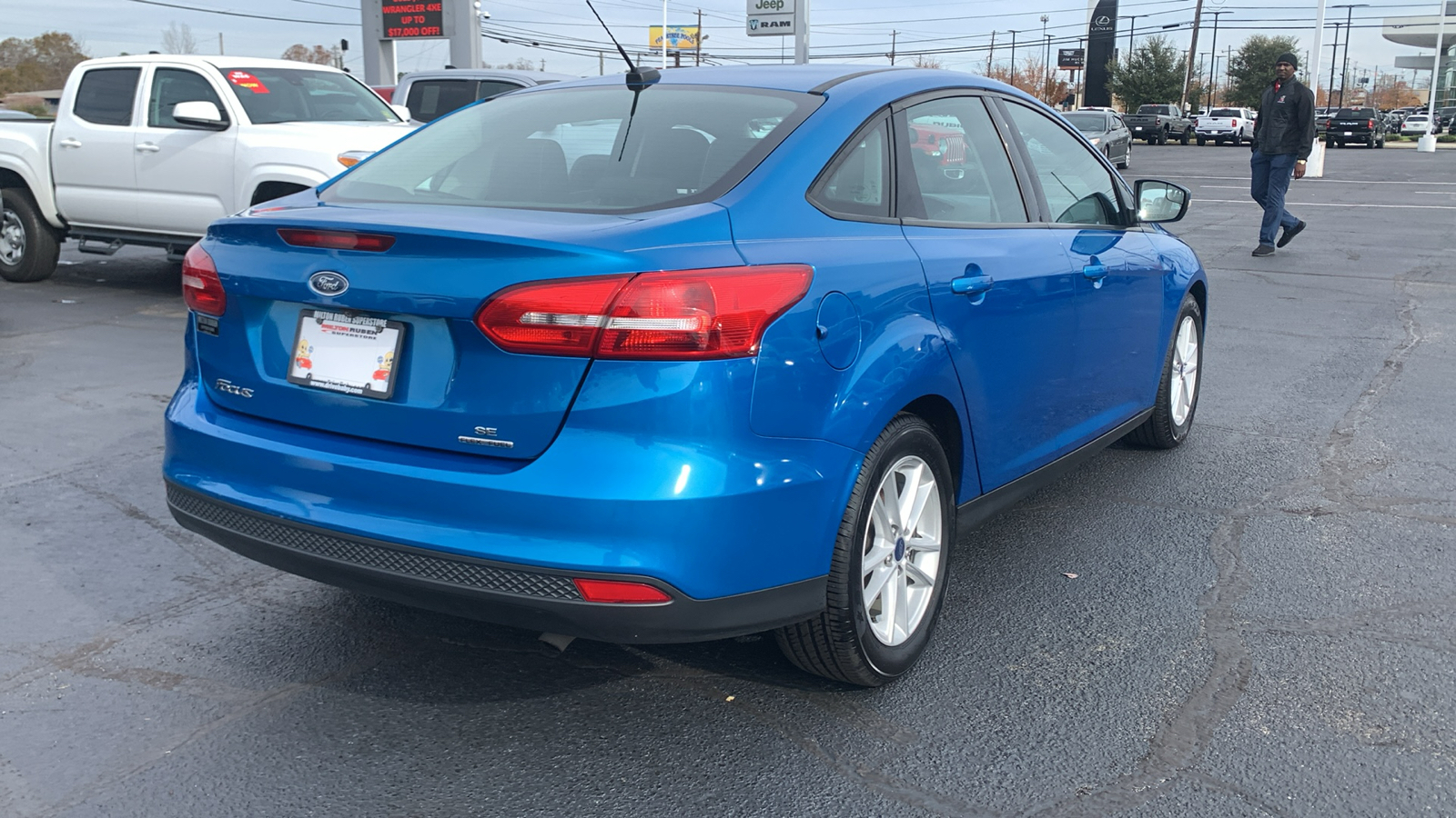 2016 Ford Focus SE 9