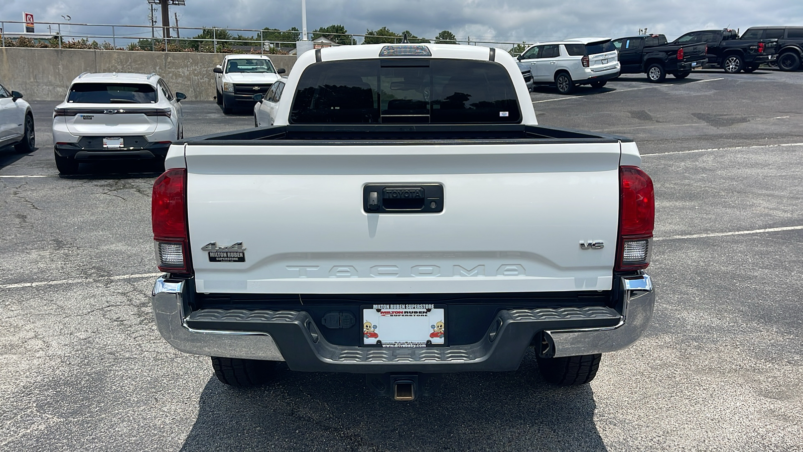 2019 Toyota Tacoma SR5 8