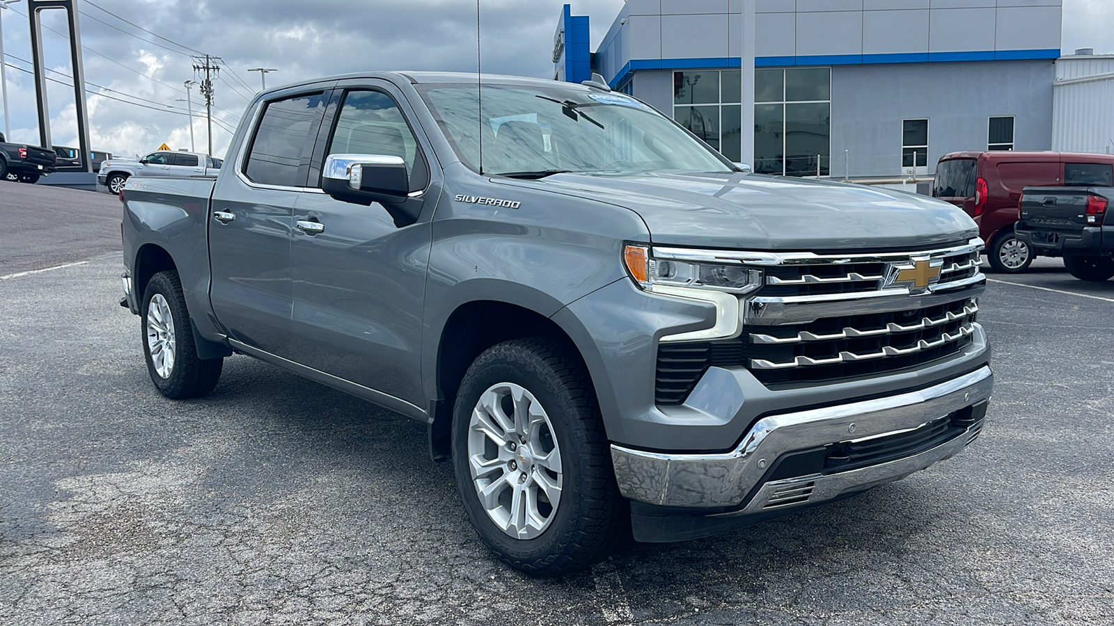 2023 Chevrolet Silverado 1500 LTZ 3