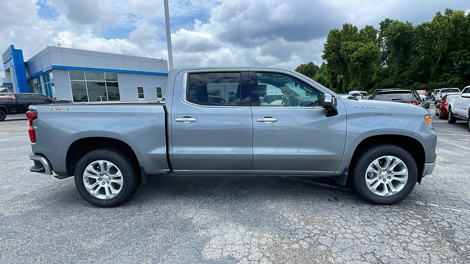 2023 Chevrolet Silverado 1500 LTZ 10