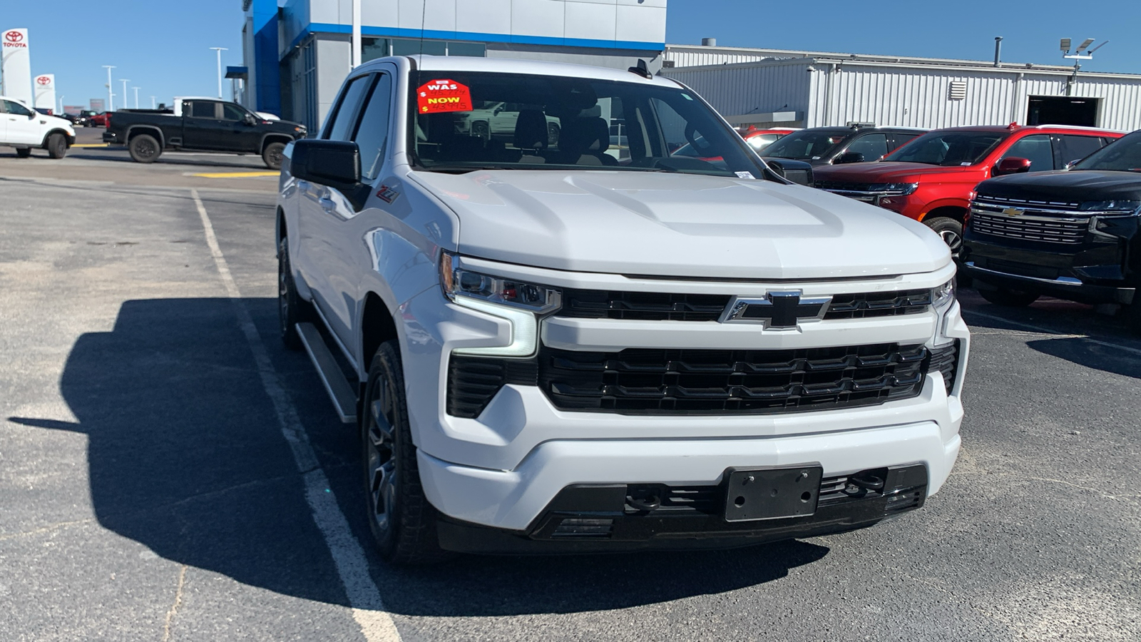 2022 Chevrolet Silverado 1500 RST 2