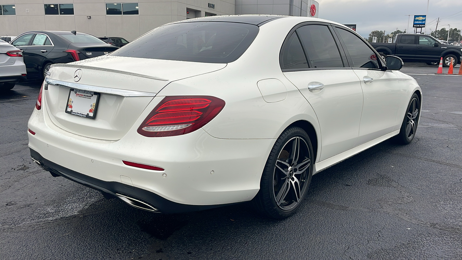 2019 Mercedes-Benz E-Class E 300 8