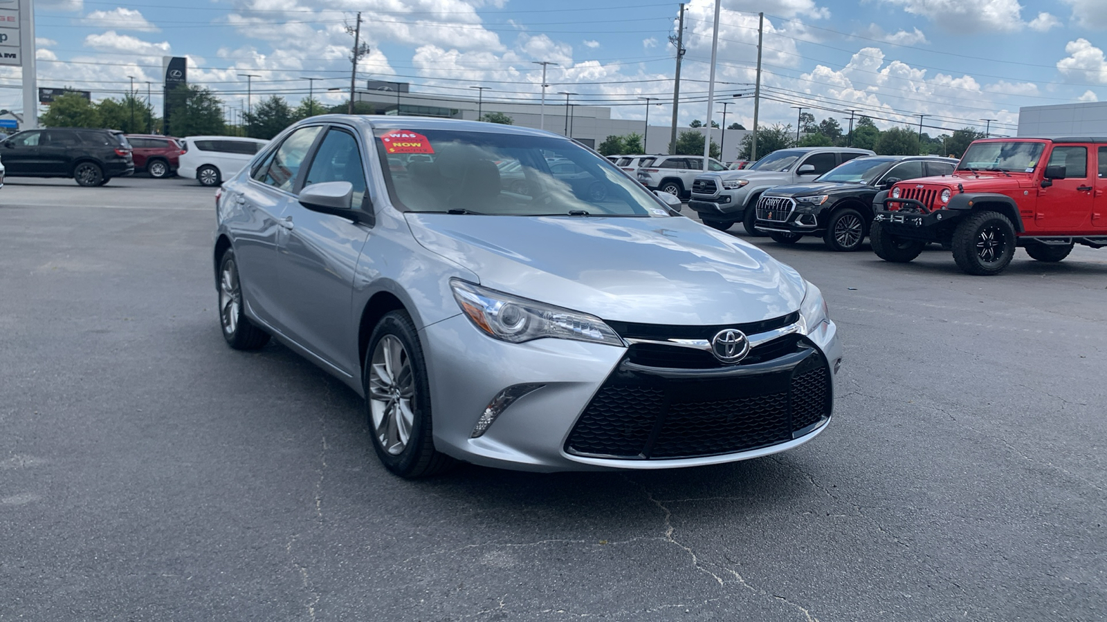 2017 Toyota Camry XLE 2