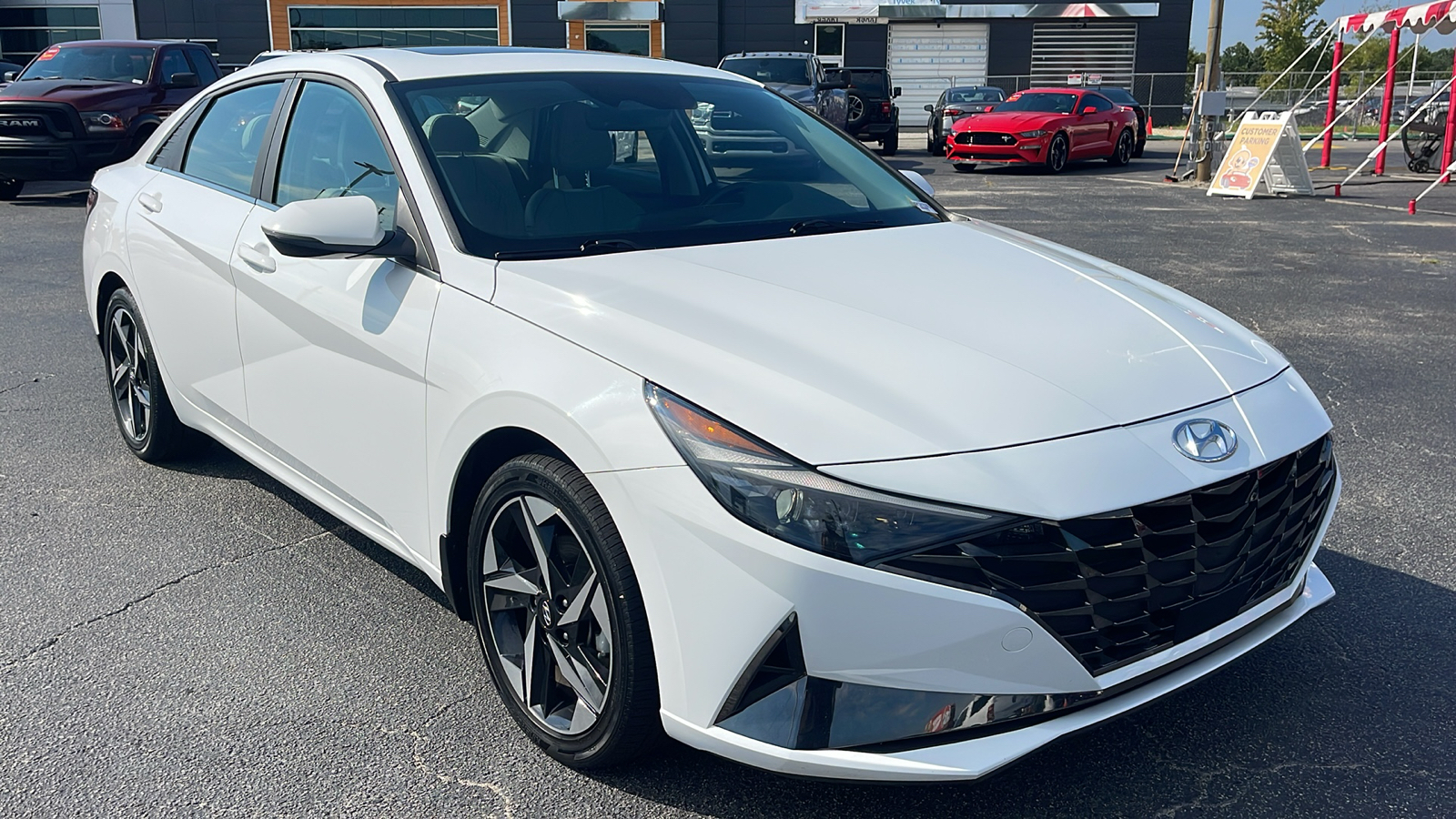 2022 Hyundai Elantra Hybrid Limited 2