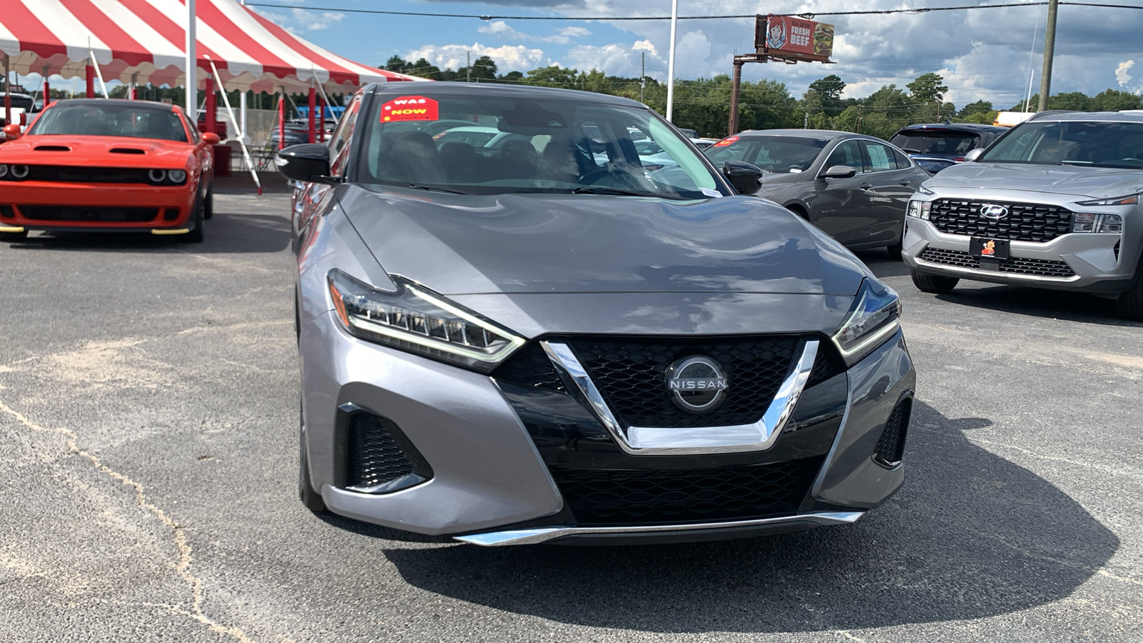 2023 Nissan Maxima SV 2