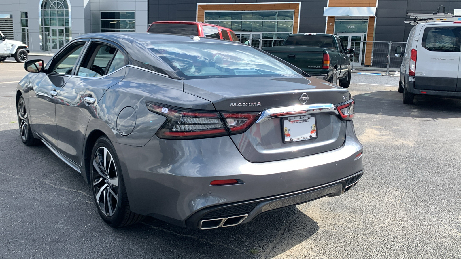 2023 Nissan Maxima SV 6