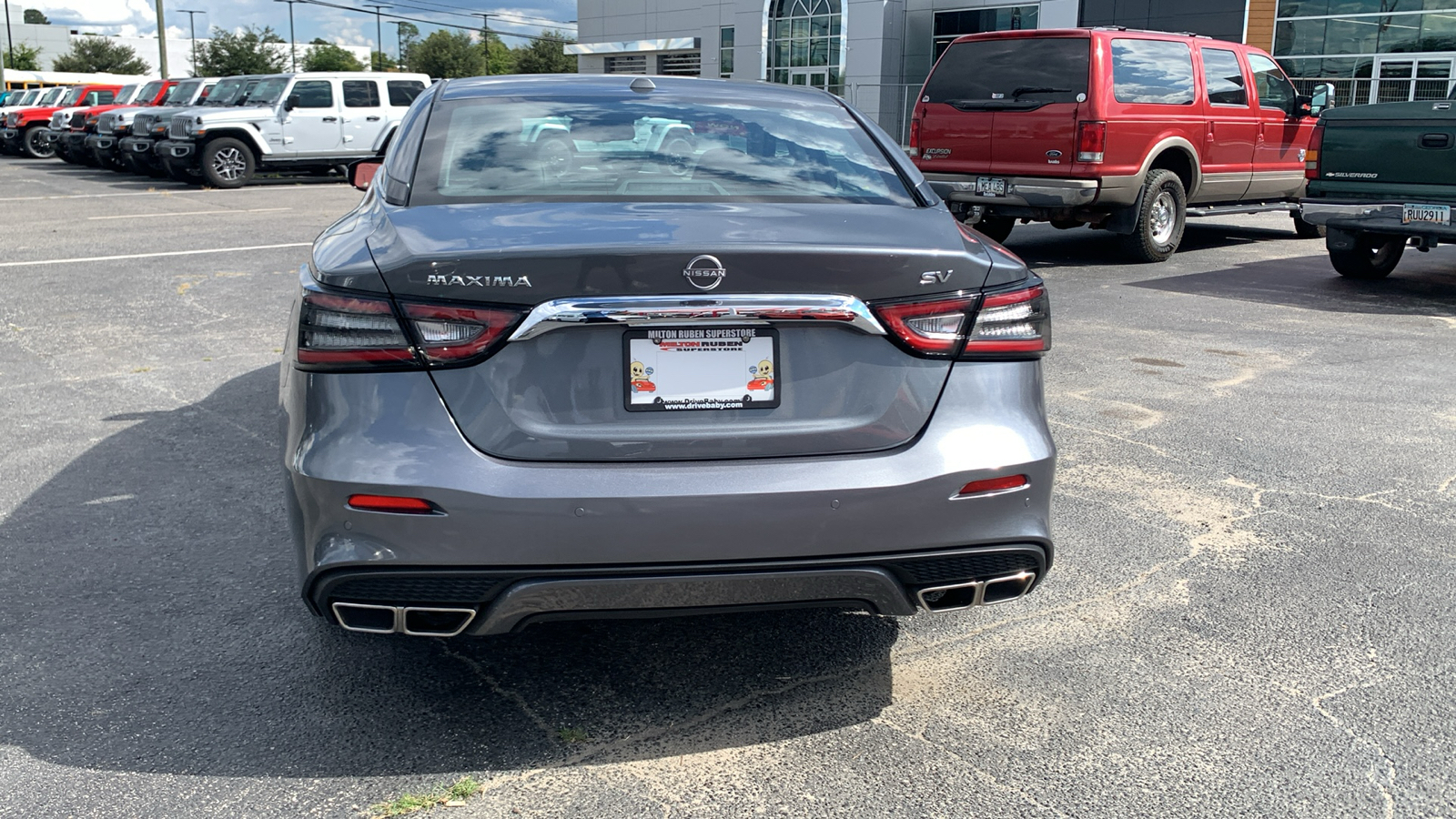 2023 Nissan Maxima SV 7