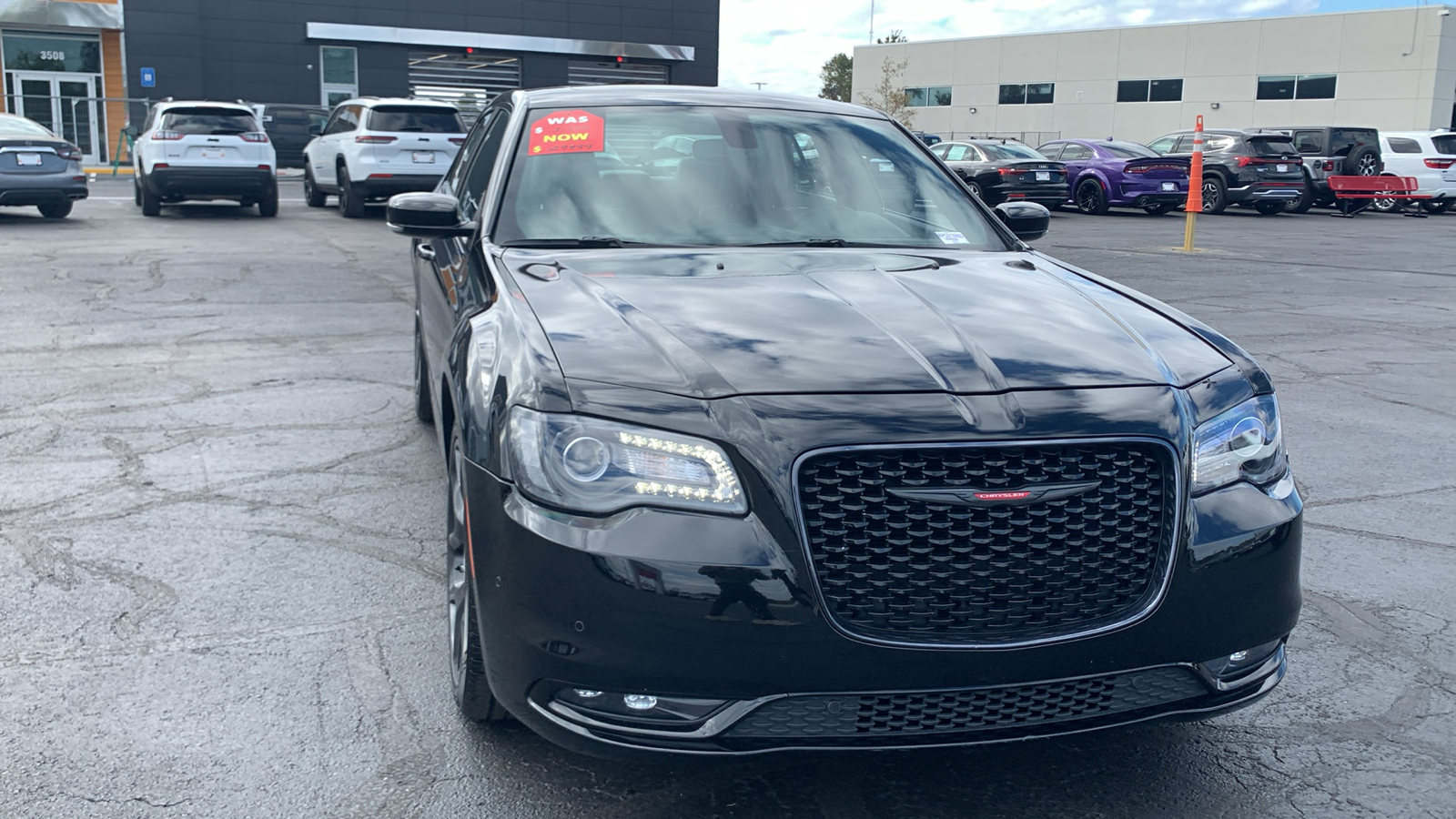 2023 Chrysler 300 S 2