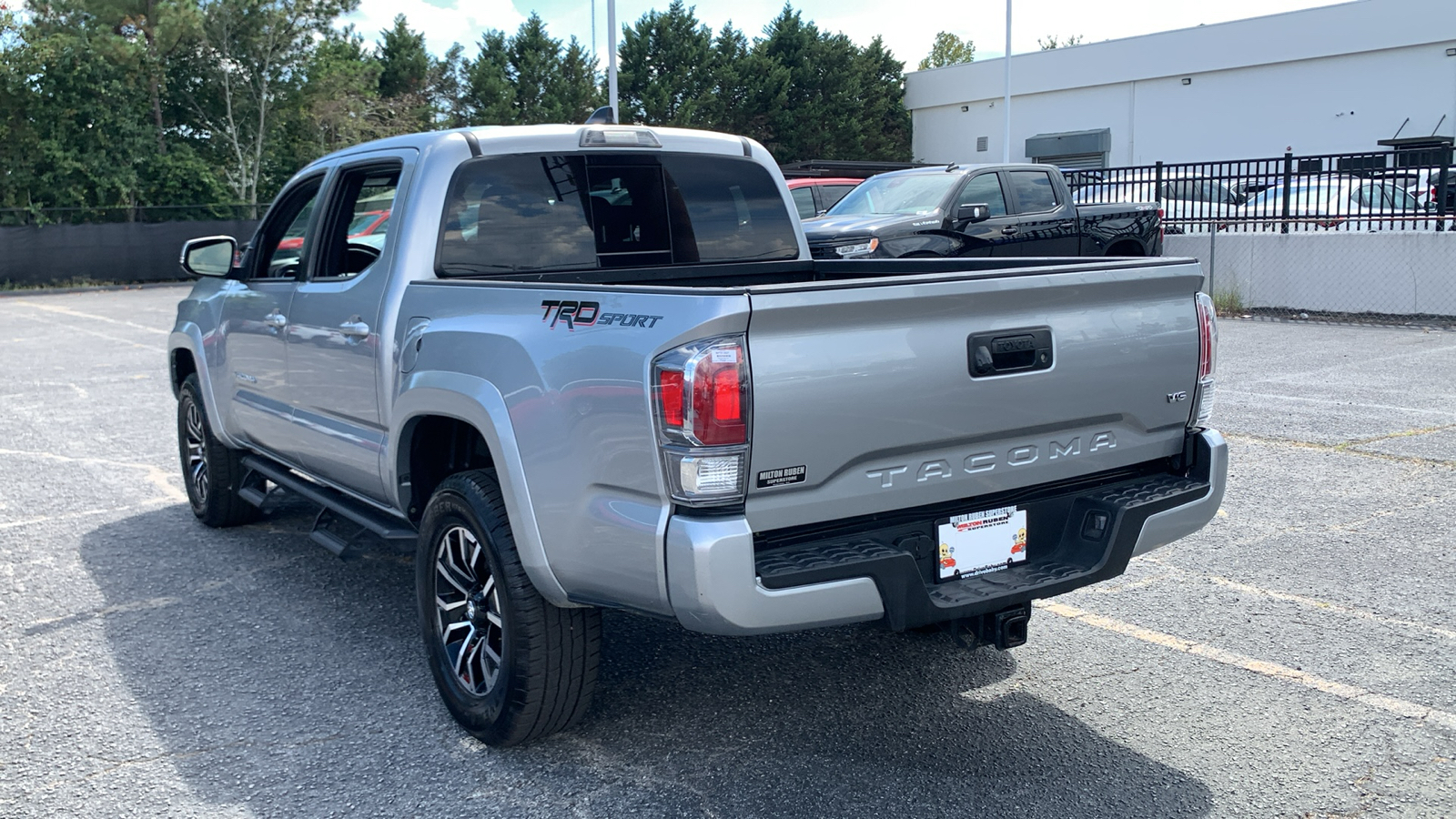 2023 Toyota Tacoma SR5 6