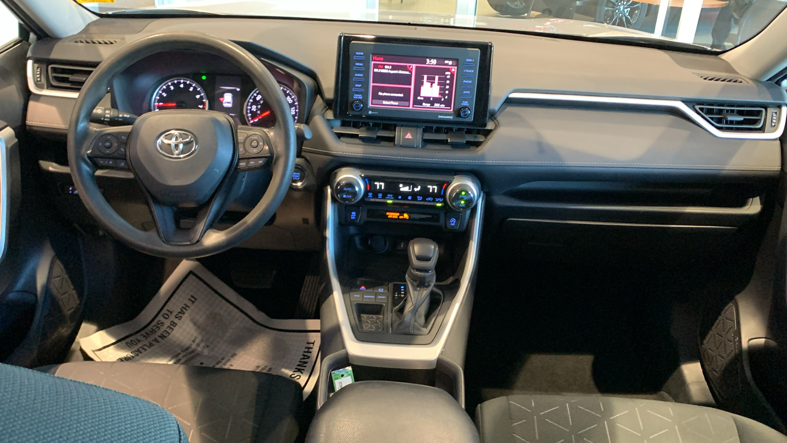 2021 Toyota RAV4 XLE 13