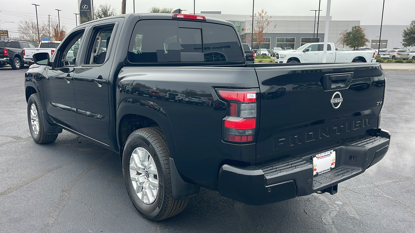 2023 Nissan Frontier SV 6