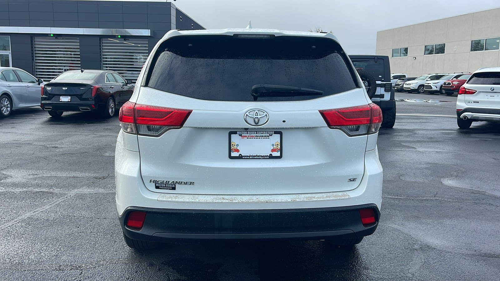 2017 Toyota Highlander SE 7