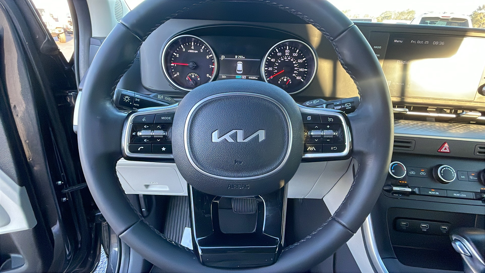 2023 Kia Carnival LX 21