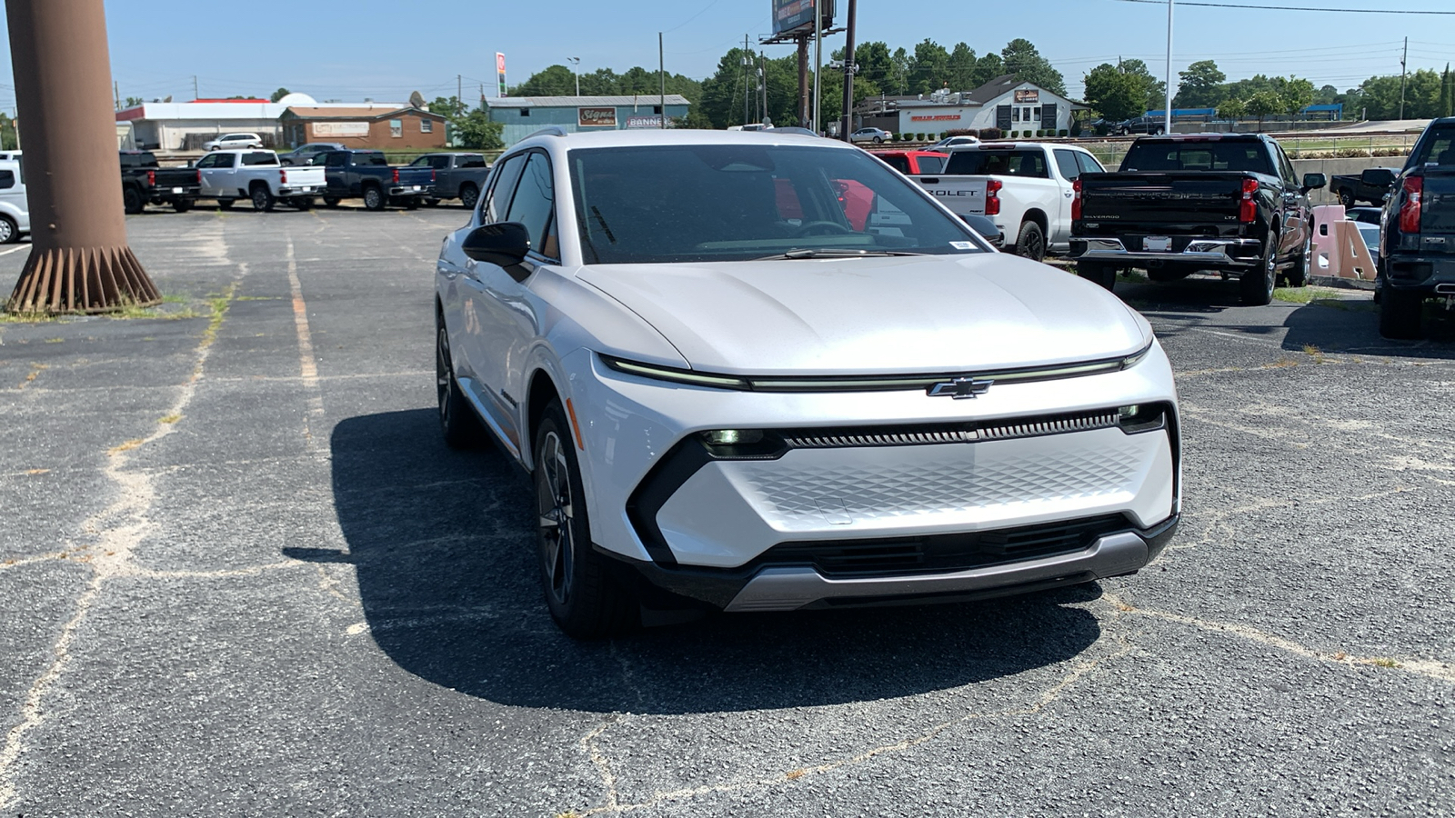 2024 Chevrolet Equinox EV LT 2