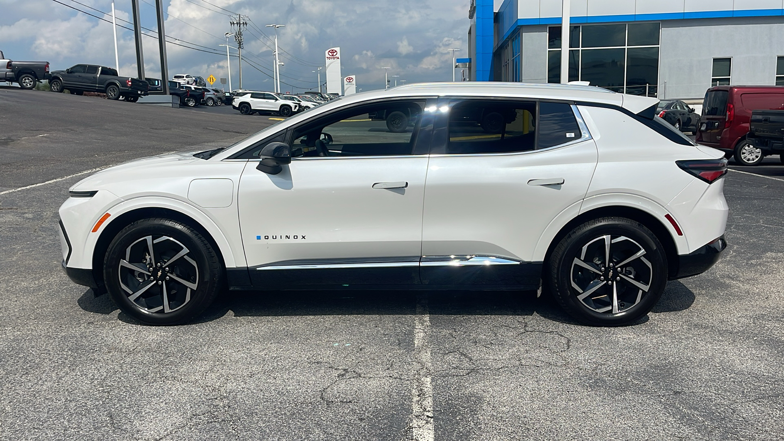 2024 Chevrolet Equinox EV LT 6