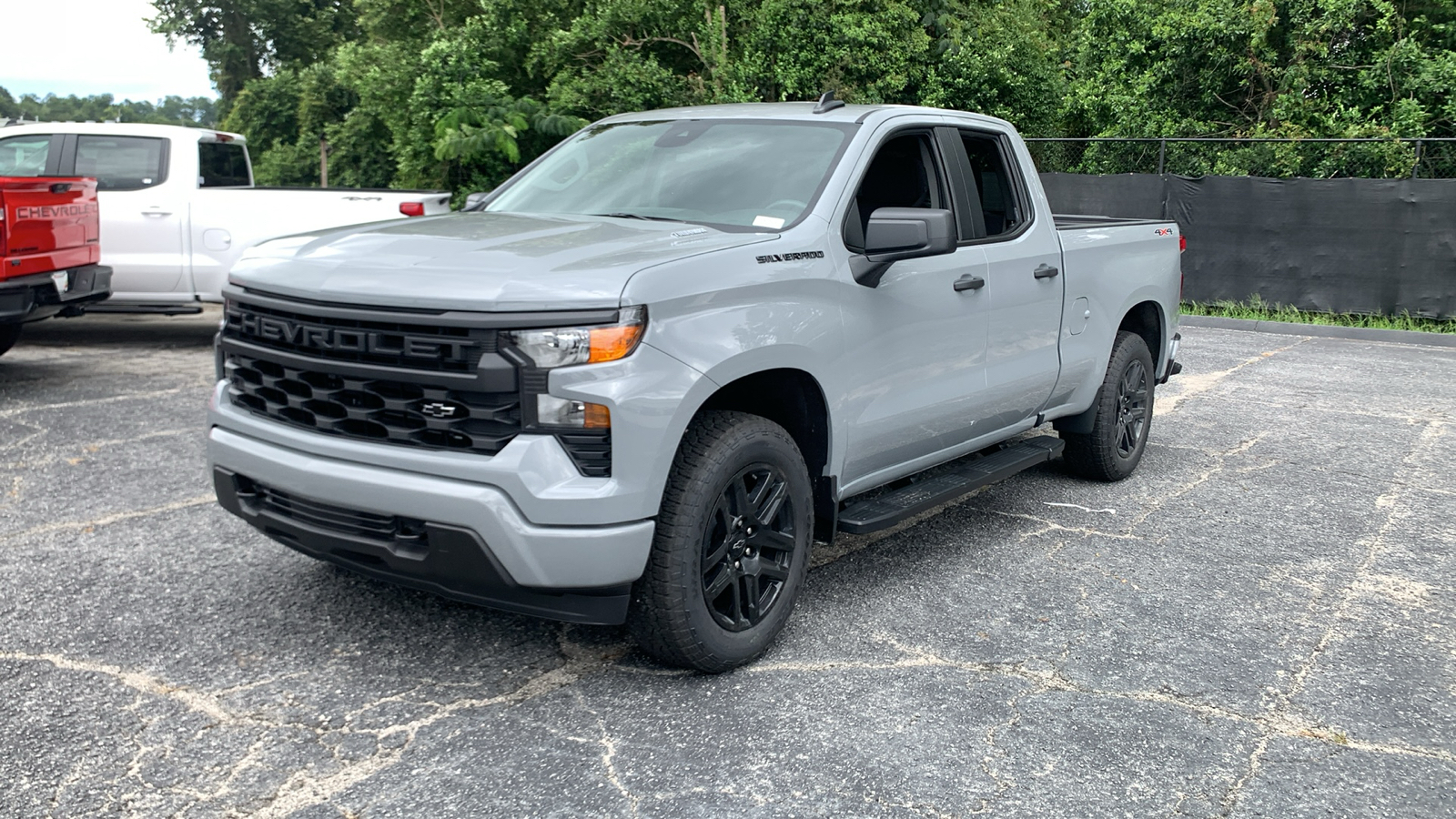 2024 Chevrolet Silverado 1500 Custom 4