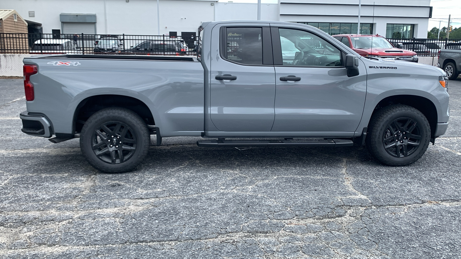 2024 Chevrolet Silverado 1500 Custom 9