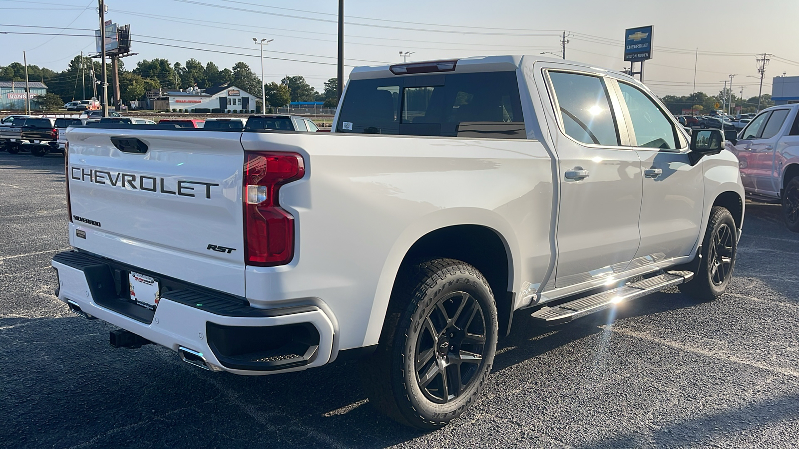 2024 Chevrolet Silverado 1500 RST 8