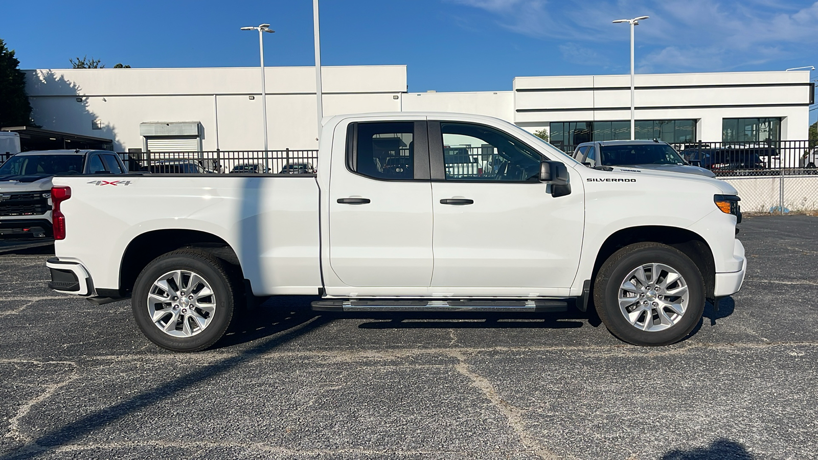 2024 Chevrolet Silverado 1500 Custom 9