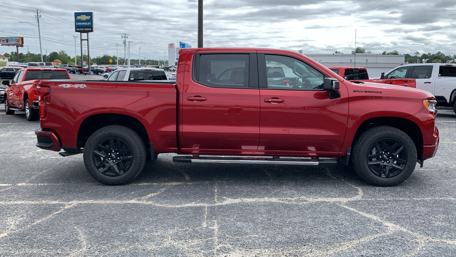 2024 Chevrolet Silverado 1500 RST 9