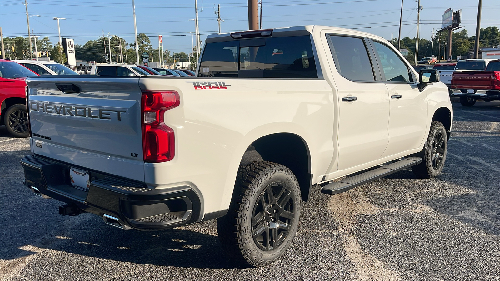 2024 Chevrolet Silverado 1500 LT Trail Boss 8