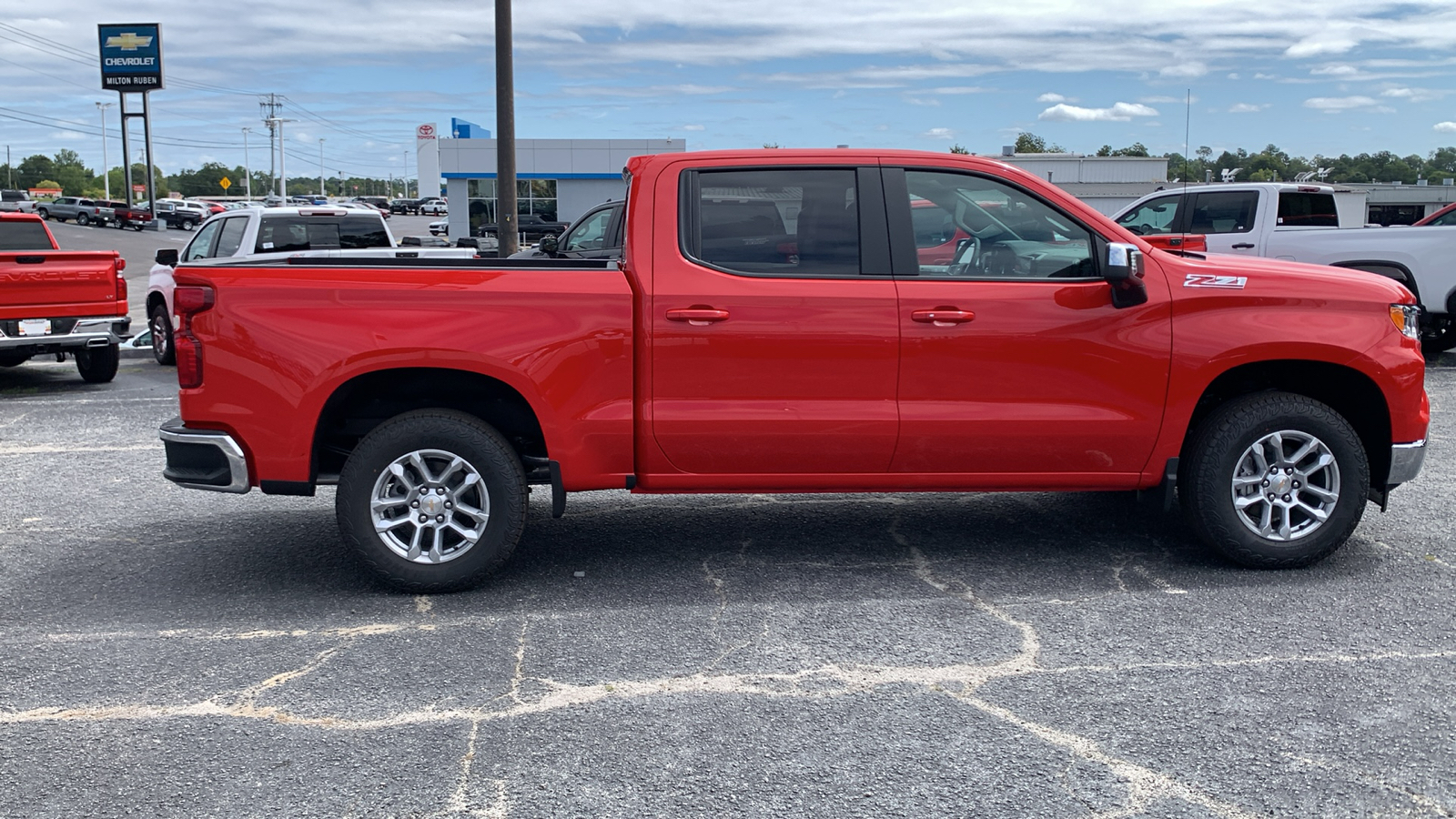 2024 Chevrolet Silverado 1500 LT 9