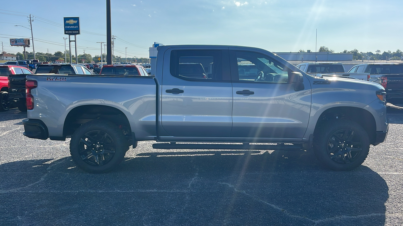 2024 Chevrolet Silverado 1500 Custom Trail Boss 9