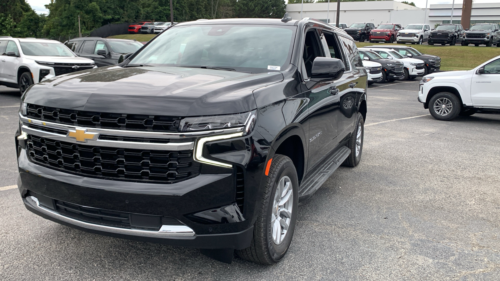 2024 Chevrolet Suburban LS 4