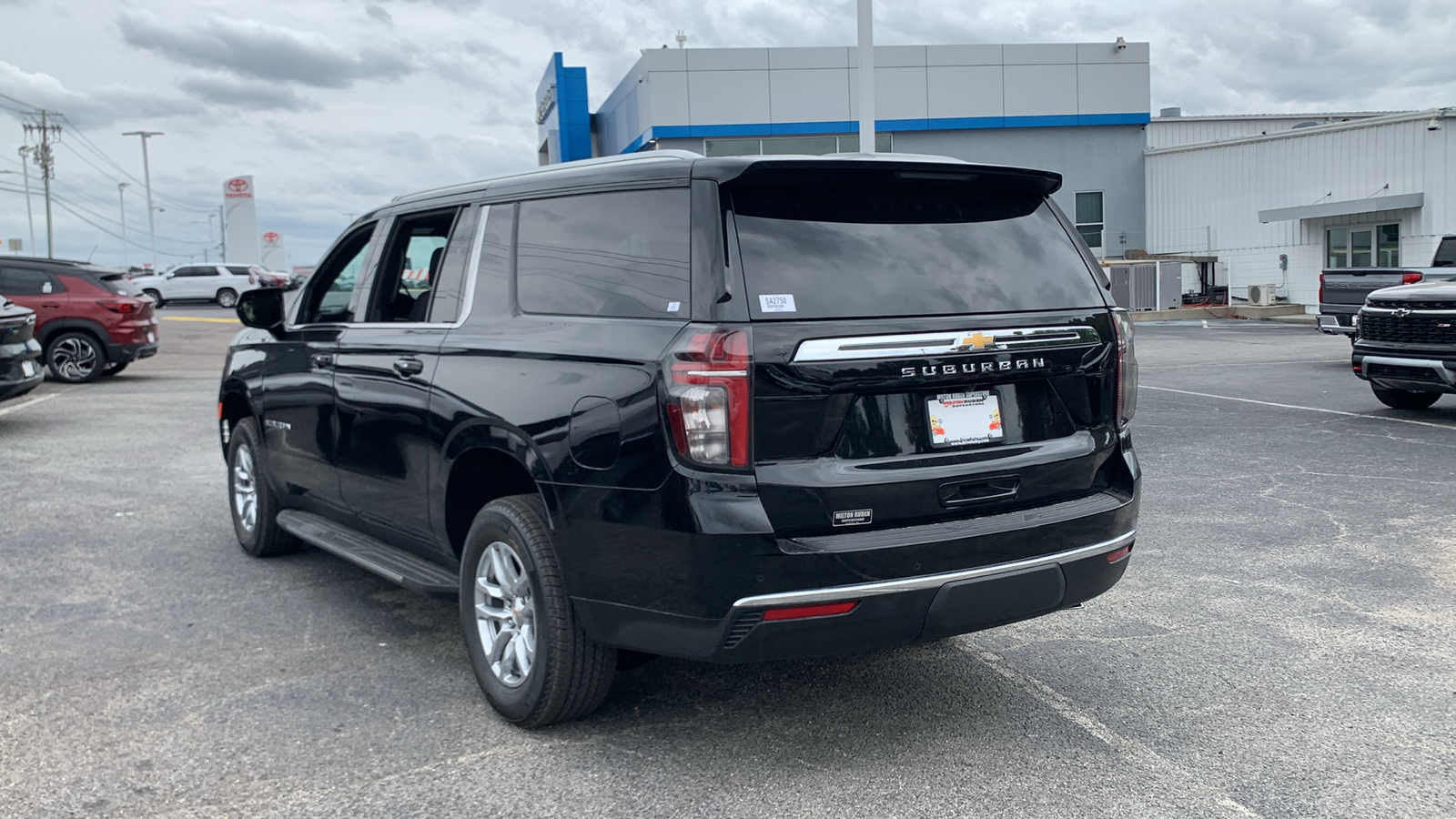 2024 Chevrolet Suburban LS 6