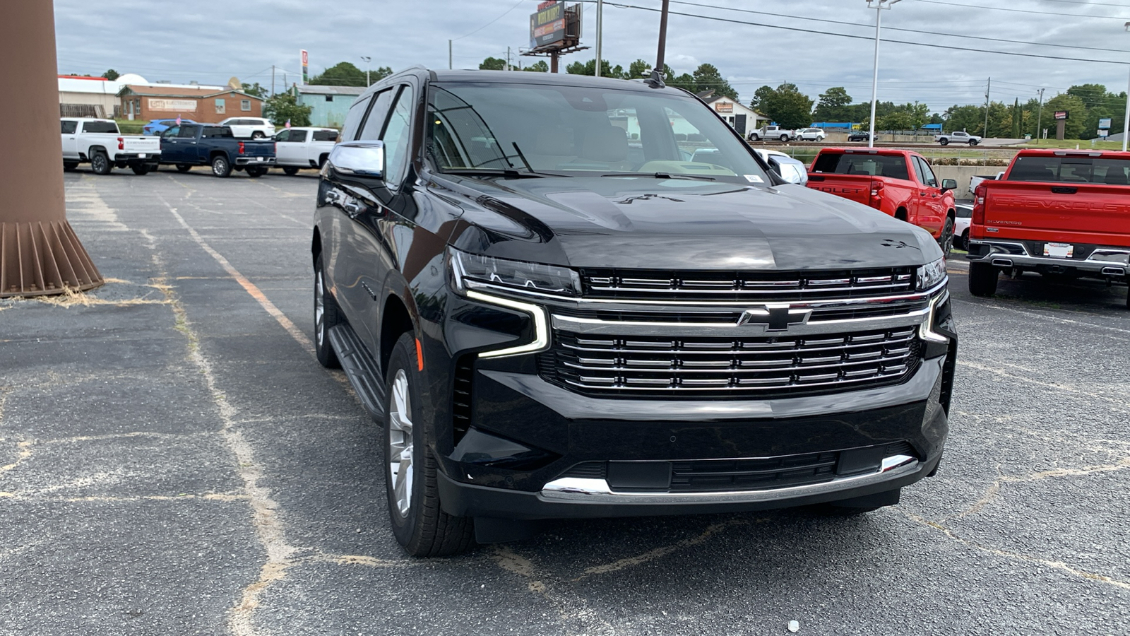 2024 Chevrolet Suburban Premier 2