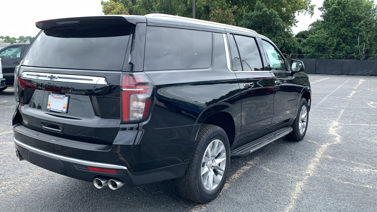 2024 Chevrolet Suburban Premier 8