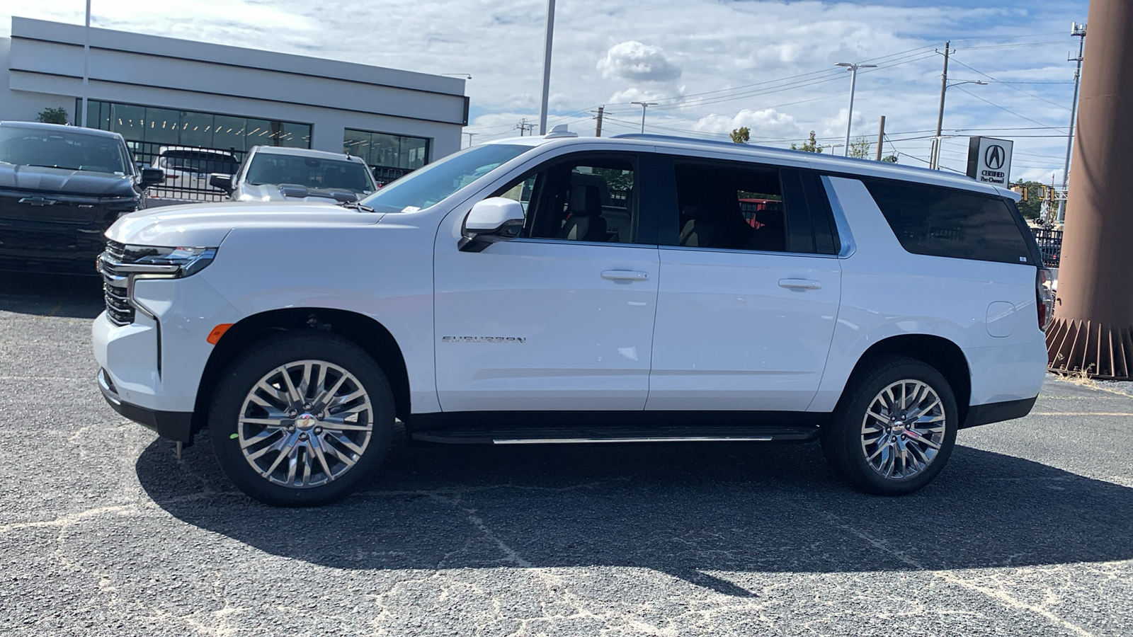 2024 Chevrolet Suburban LT 5