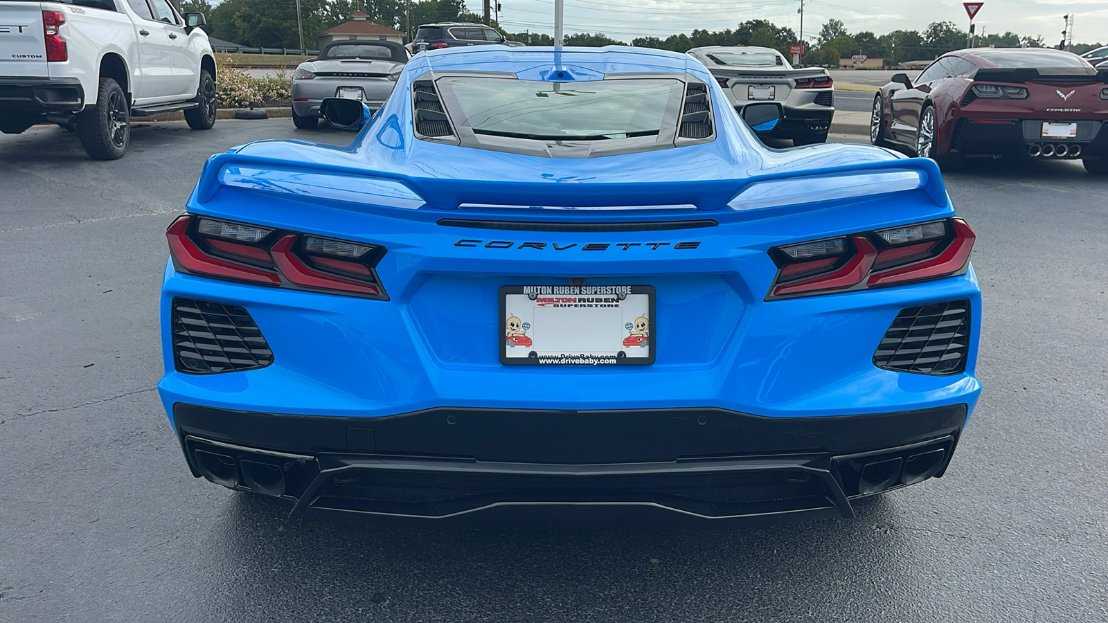 2024 Chevrolet Corvette Stingray 8