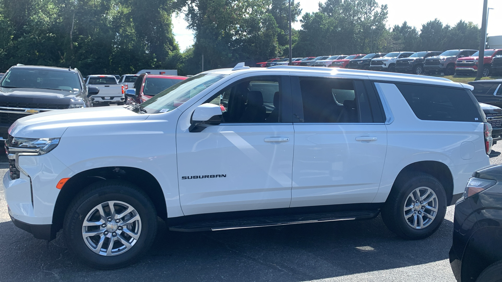 2024 Chevrolet Suburban LS 5