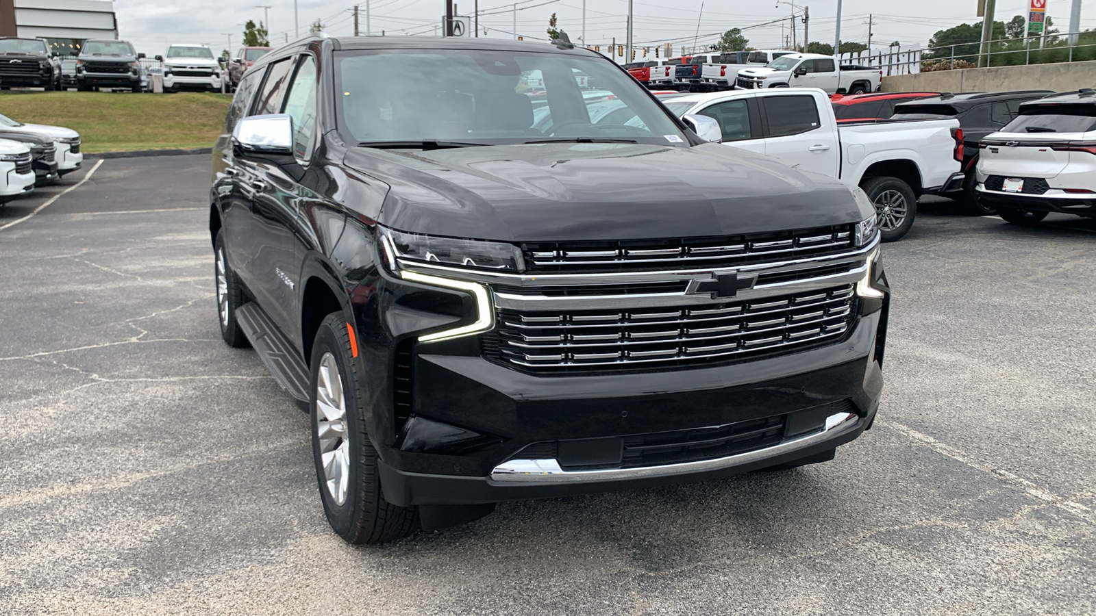 2024 Chevrolet Suburban Premier 2