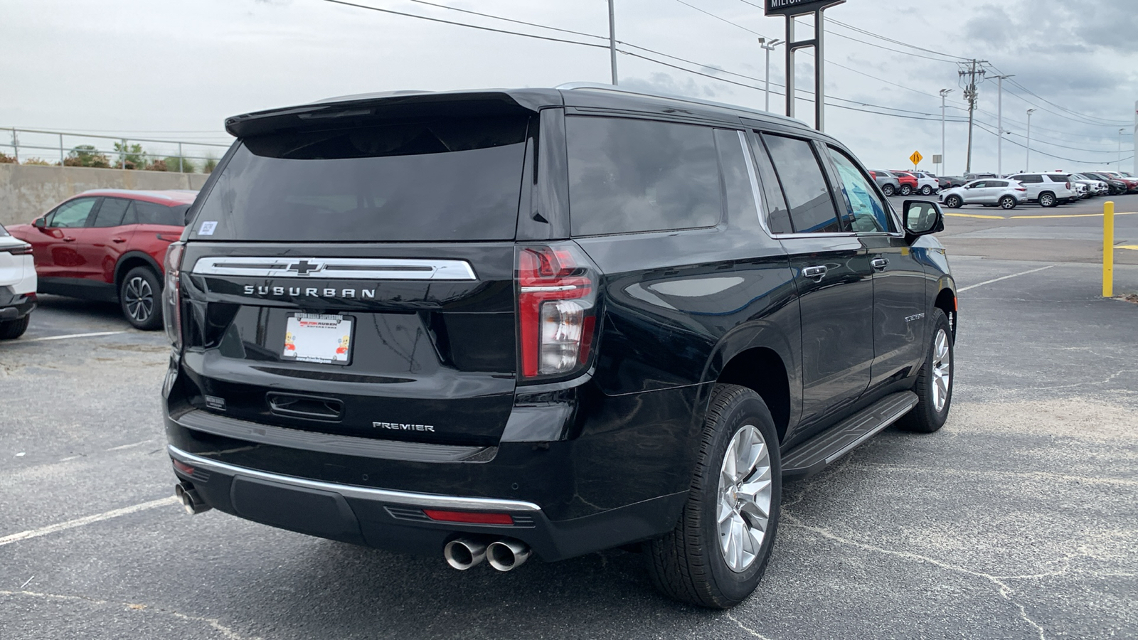 2024 Chevrolet Suburban Premier 8