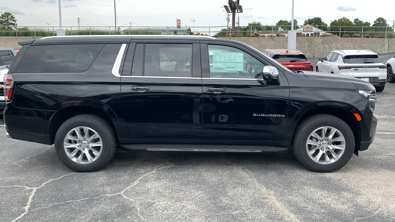 2024 Chevrolet Suburban Premier 9