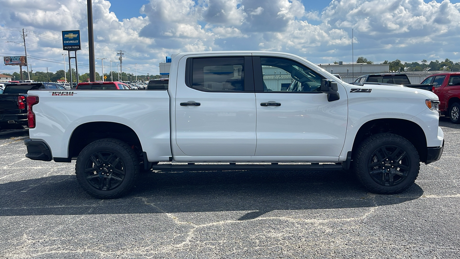 2024 Chevrolet Silverado 1500 LT Trail Boss 9