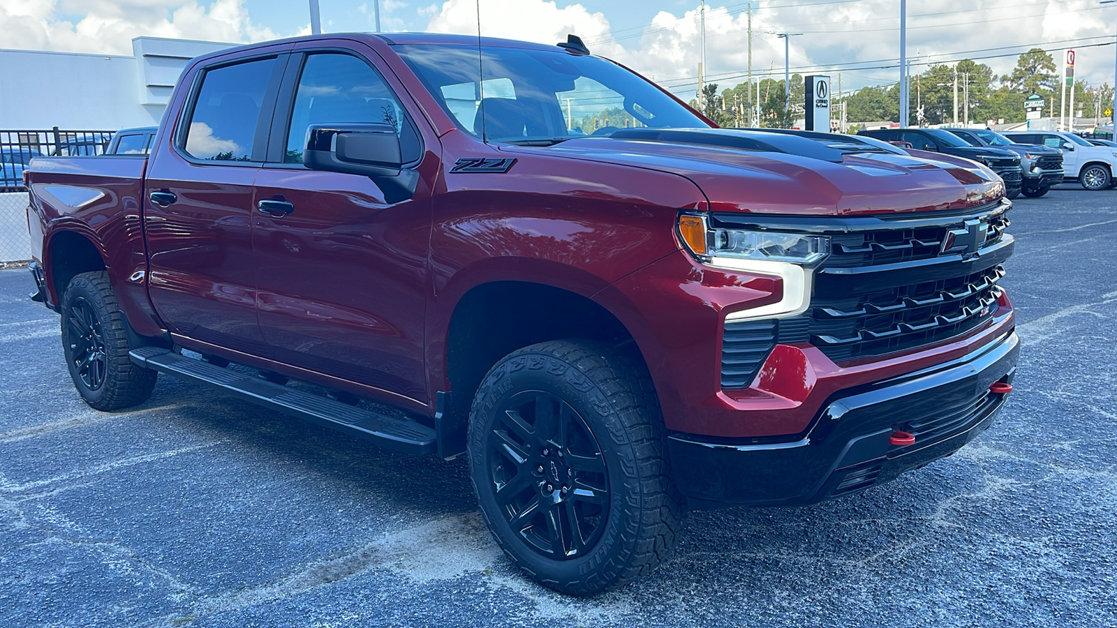 2024 Chevrolet Silverado 1500 LT Trail Boss 2