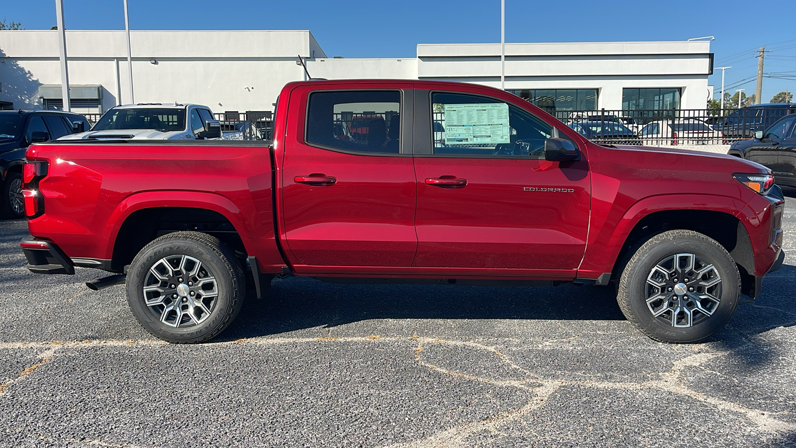 2024 Chevrolet Colorado LT 9