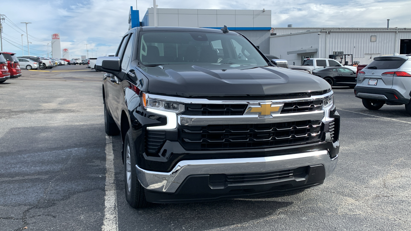 2025 Chevrolet Silverado 1500 LT 2