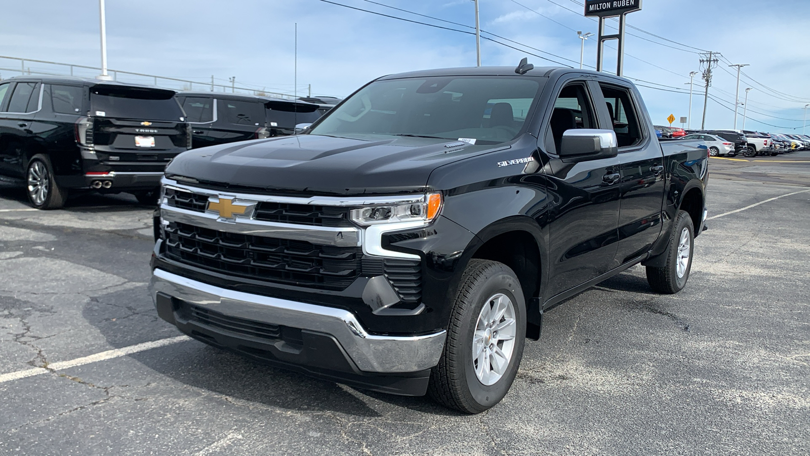 2025 Chevrolet Silverado 1500 LT 4