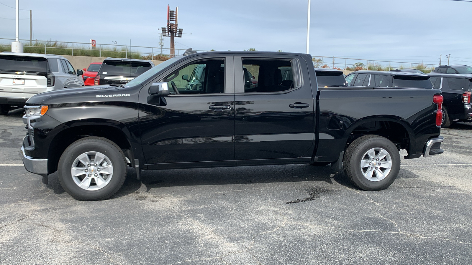 2025 Chevrolet Silverado 1500 LT 5